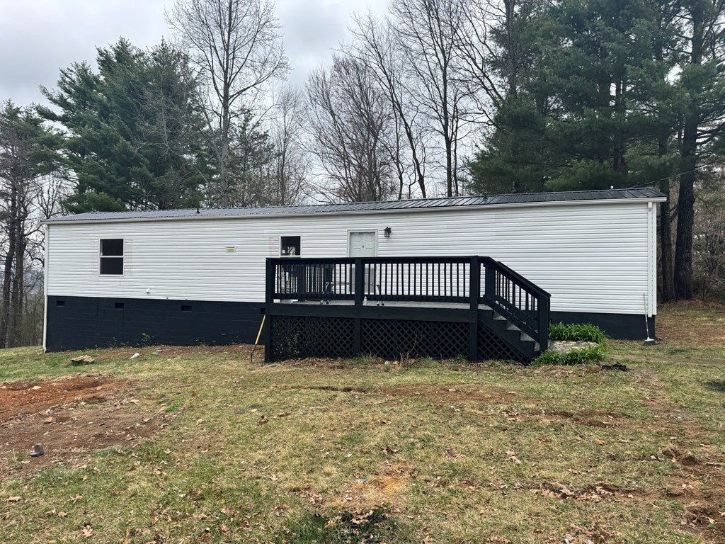 3682 Hebron Road Galax, VA 24333 - Photo 15 of 24 Gallery Image 15