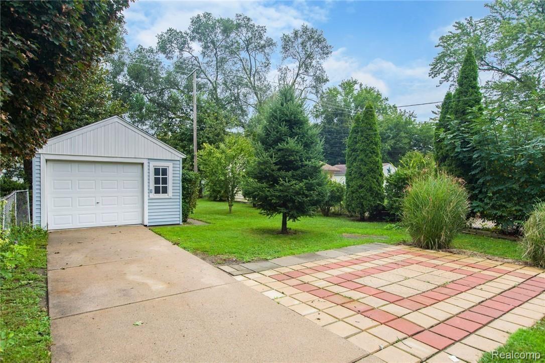 3547 Harding Street Dearborn, MI 48124 - Photo 12 of 14 MLS#218088691 3547 Harding Street Dearborn, MI 48124-3731