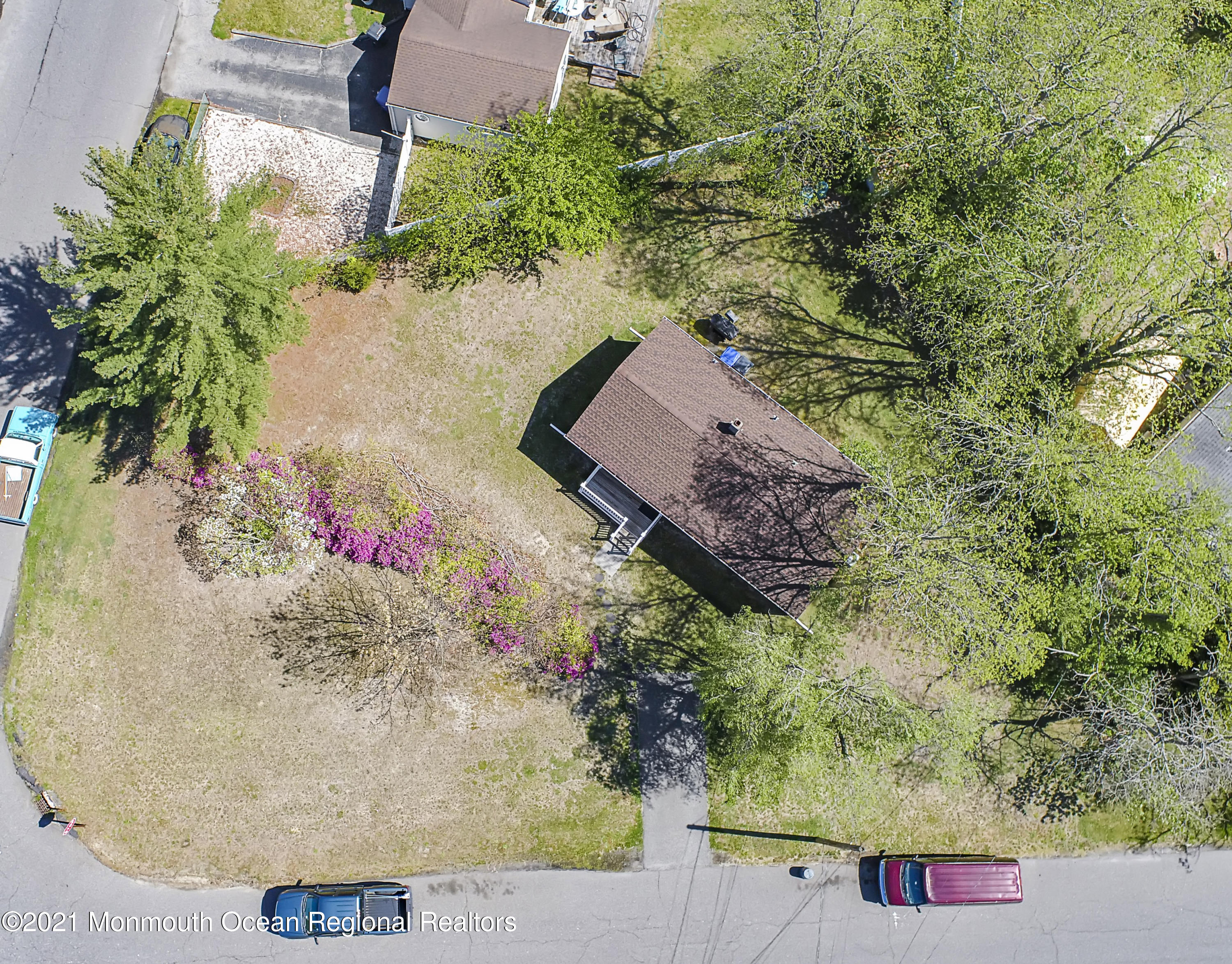 342 Stinson Road Brick, NJ 08723 - Photo 17 of 24 an aerial view of a house
