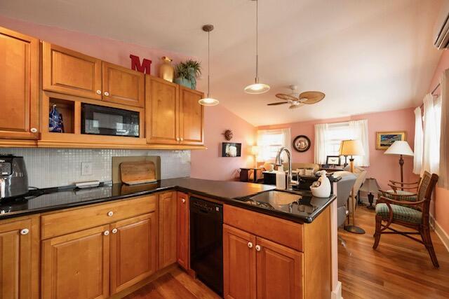 1218 Packer Street, Unit REAR Key West, FL 33040 - Photo 7 of 22 IMG_5693