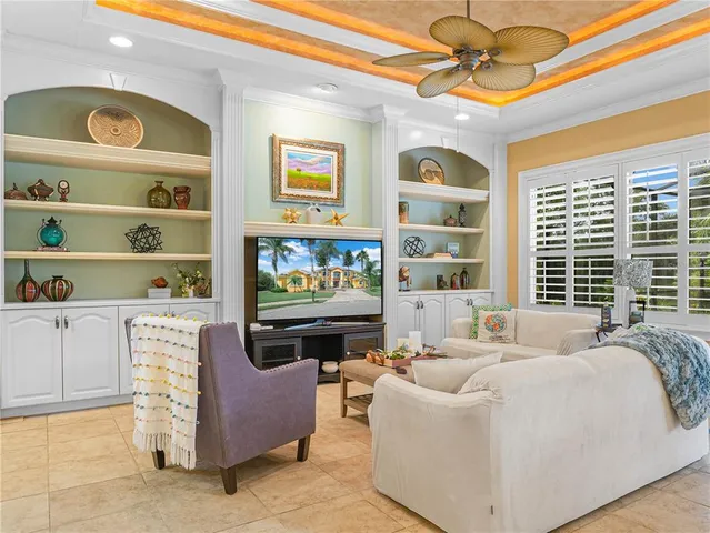 $950,000 | 565 Whisper Woods Drive, Lakeland, FL 33813