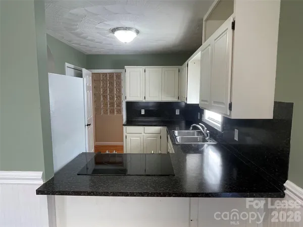 $2,000 | 23 44th Ave Place Northeast, Hickory, NC 28601