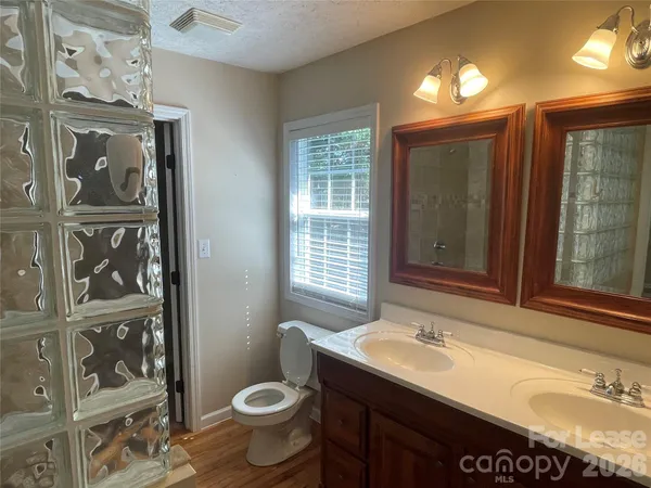 $2,000 | 23 44th Ave Place Northeast, Hickory, NC 28601