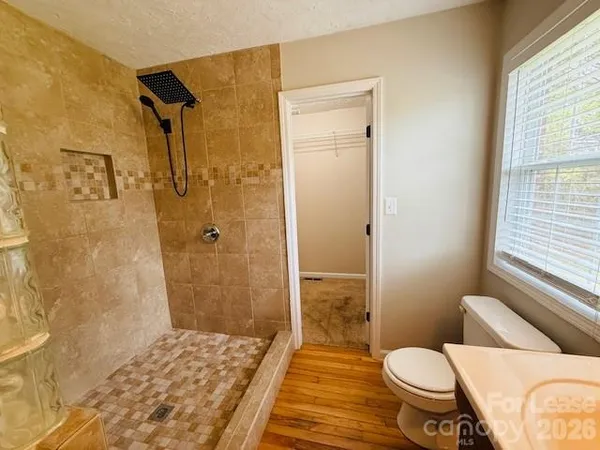 $2,000 | 23 44th Ave Place Northeast, Hickory, NC 28601