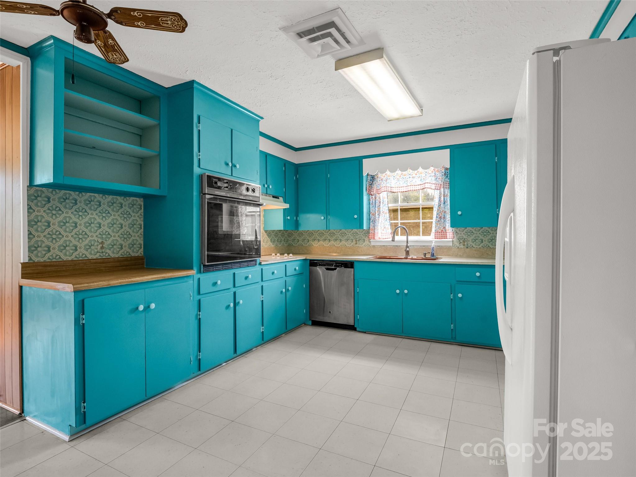 184 Spring Street Ellenboro, NC 28040 - Photo 10 of 39