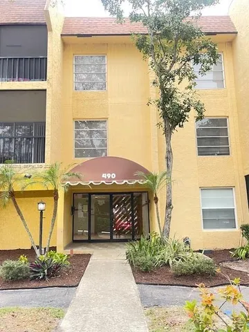 $249,000 | 490 Northwest 20th Street, Unit 1030, Boca Raton, FL 33431