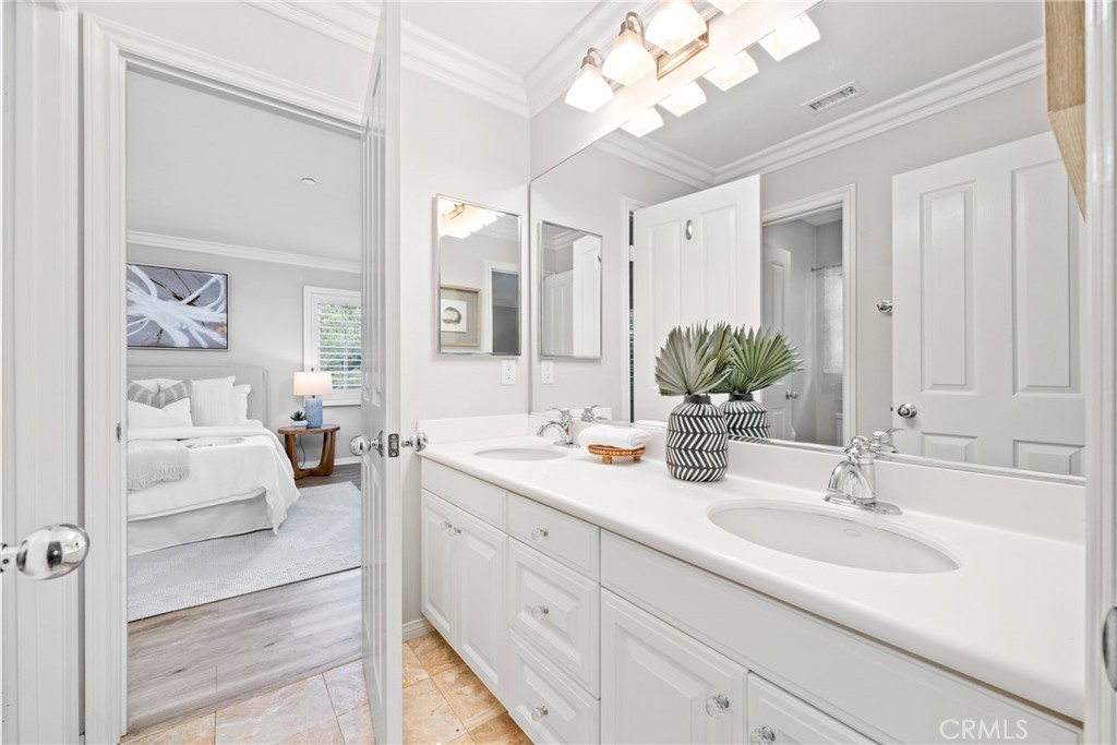 21 Gardenpath Irvine, CA 92603 - Photo 19 of 42