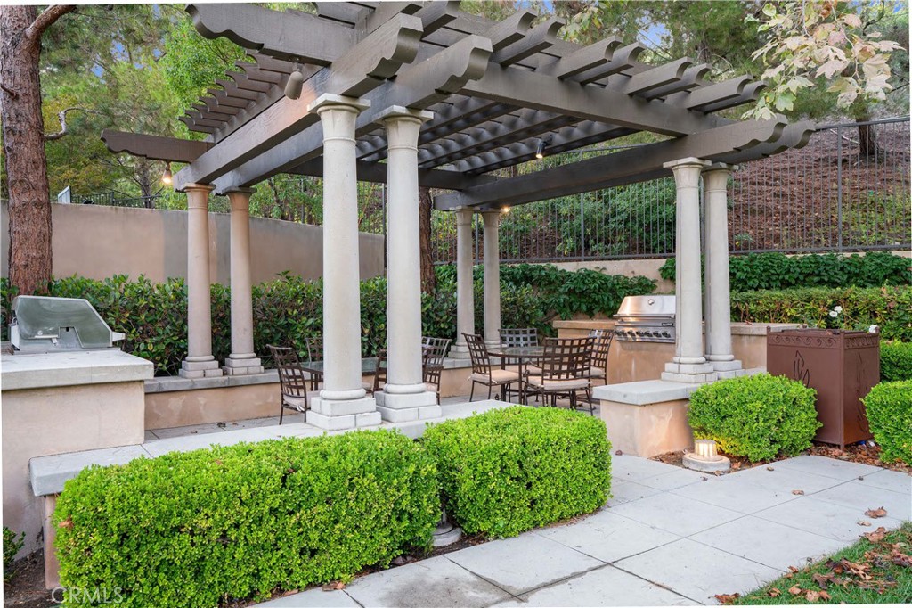 21 Gardenpath Irvine, CA 92603 - Photo 39 of 42