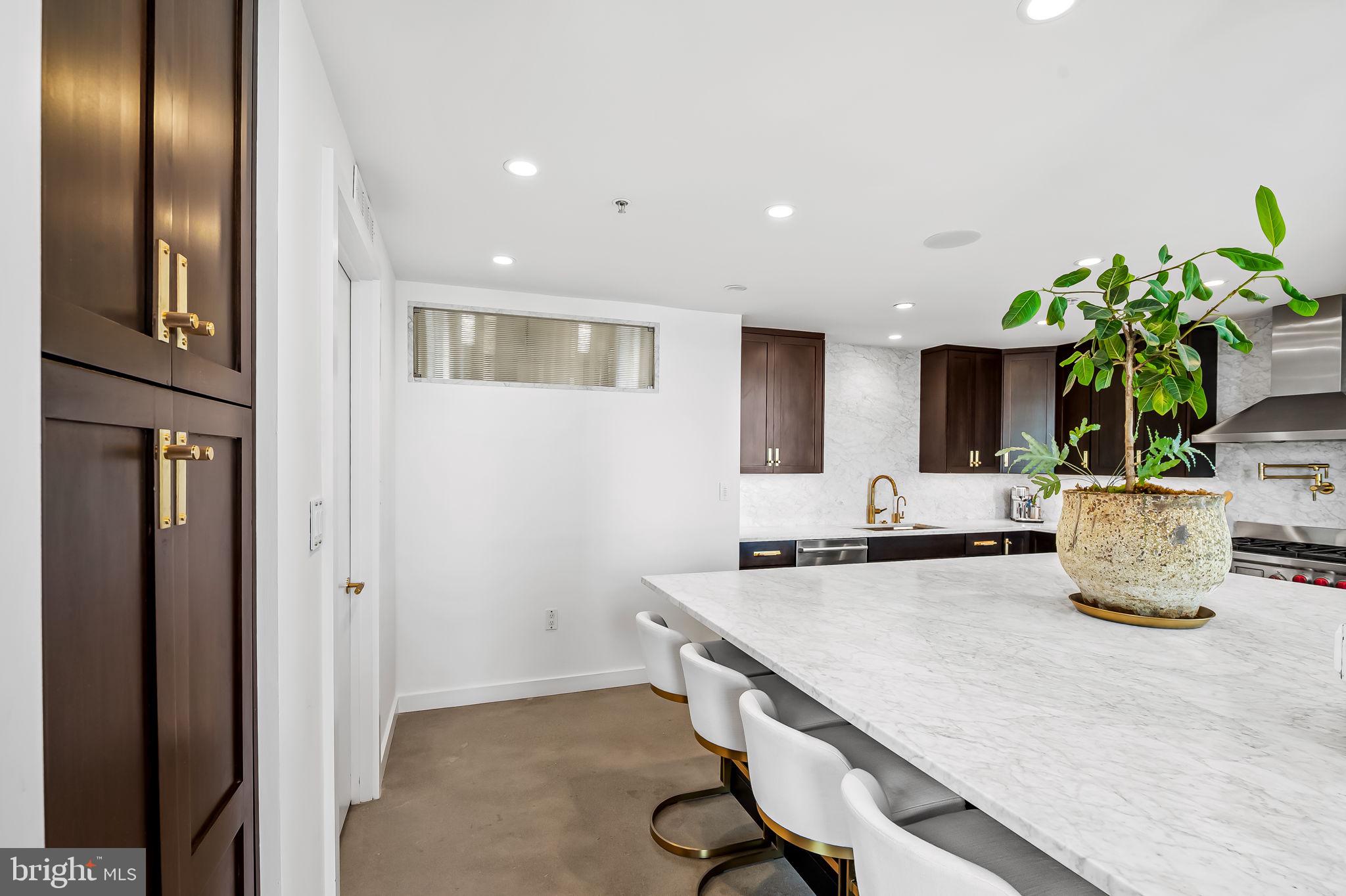 1220 Bank Street, Unit 304 Baltimore, MD 21202 - Photo 18 of 81
