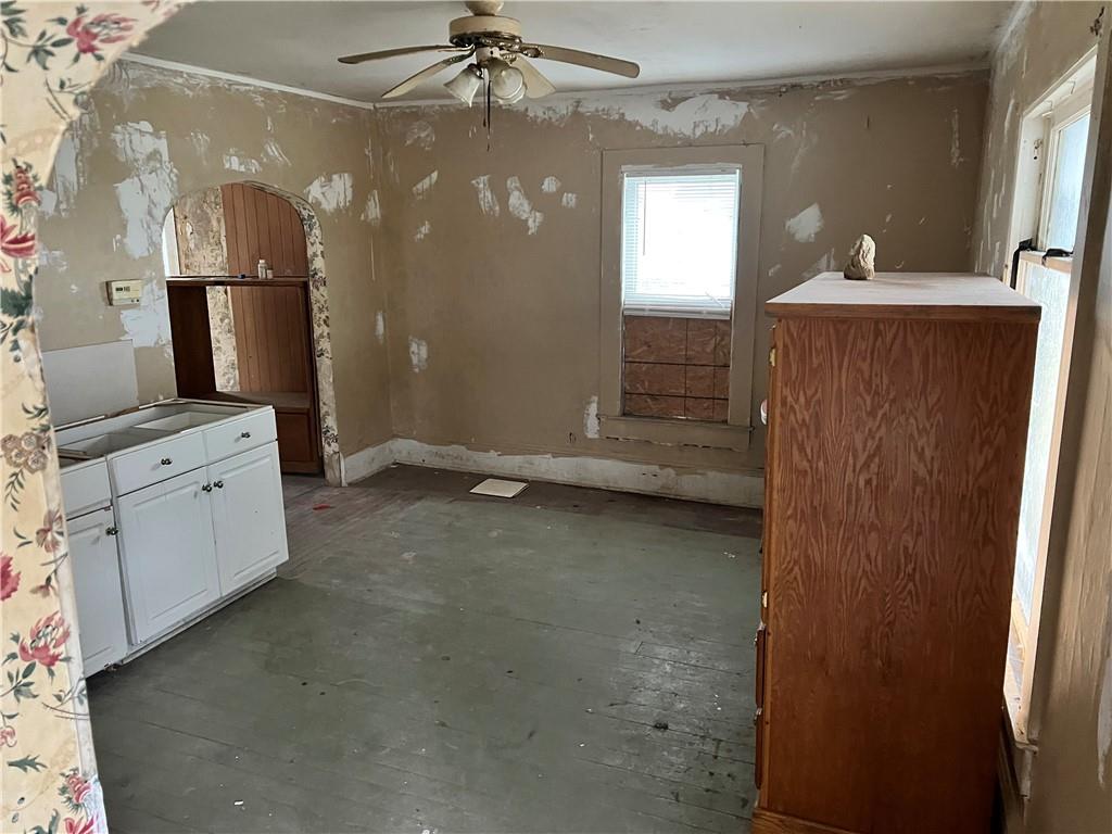 405 Spring Street Jamestown, PA 16134 - Photo 8 of 29 Gallery Image 8