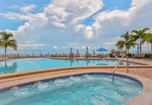 $4,200 | 5006 Starfish Drive Southeast, Unit A, St. Petersburg, FL 33705