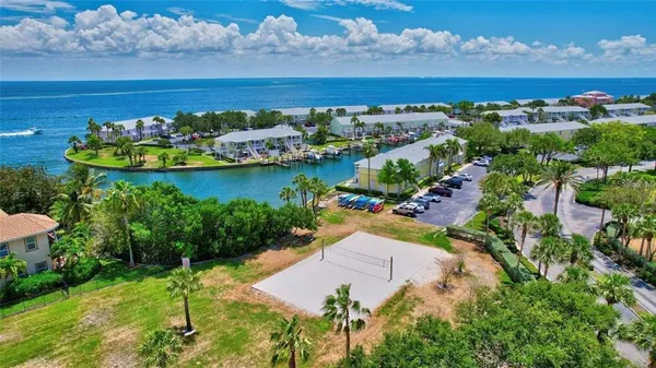 $3,200 | 5006 Starfish Drive Southeast, Unit A, St. Petersburg, FL 33705