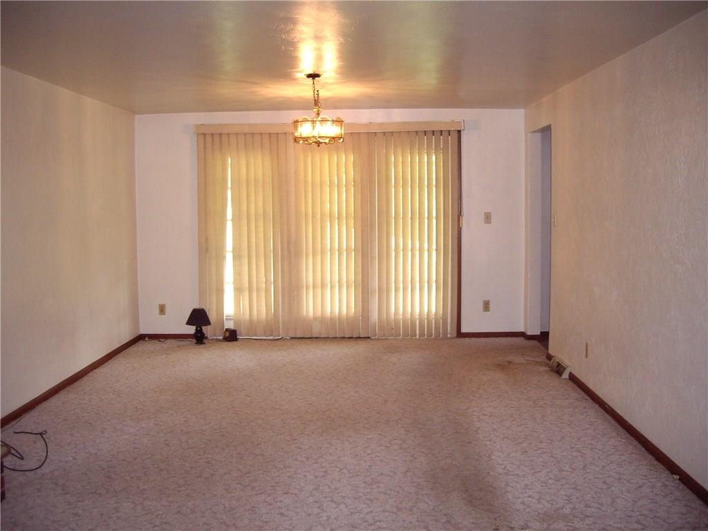 1005 Vista Valley Road Washington, PA 15301 - Photo 7 of 25 Gallery Image 7