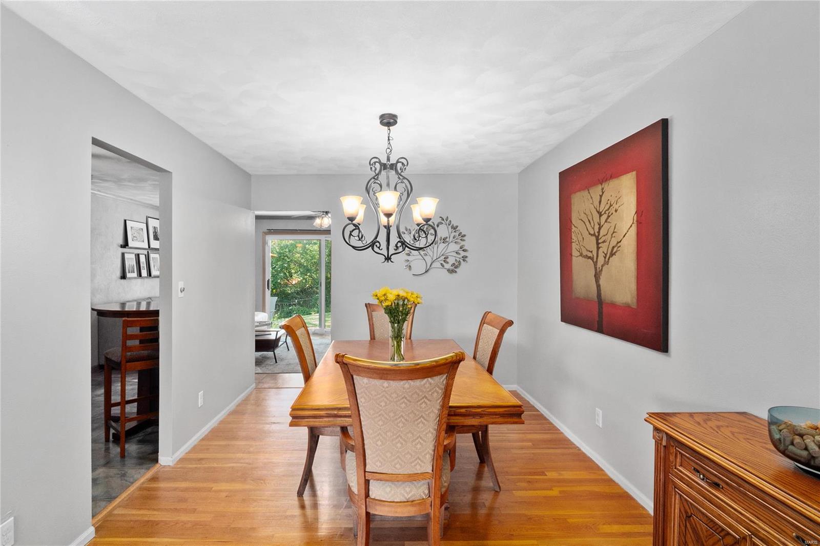 11009 Pem Road St. Louis, MO 63146 - Photo 3 of 14 Gallery Image 3