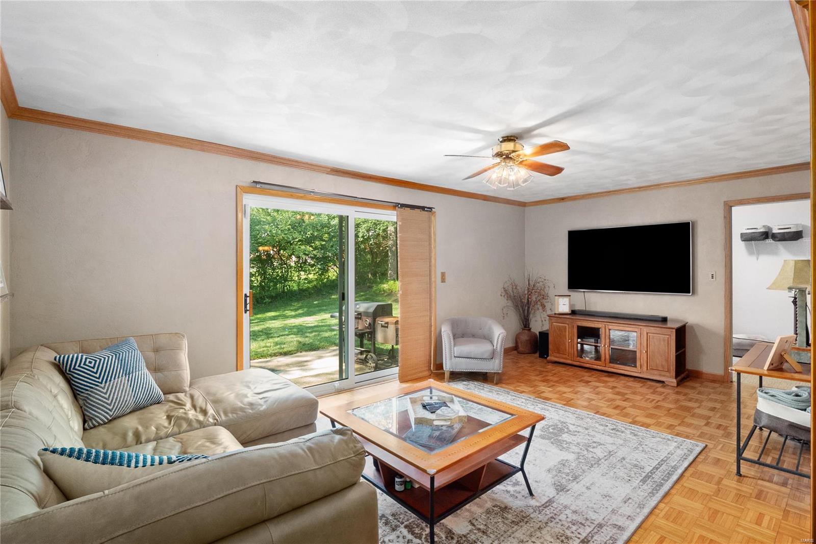 11009 Pem Road St. Louis, MO 63146 - Photo 6 of 14 Gallery Image 6
