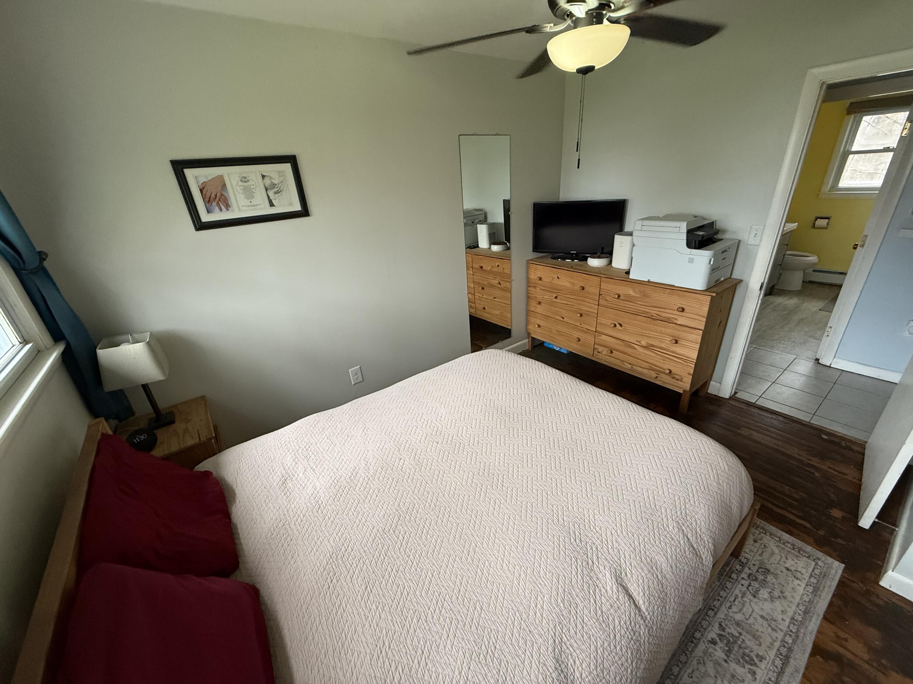 33 Garcelon Street Lewiston, ME 04240 - Photo 12 of 30 IMG_4536
