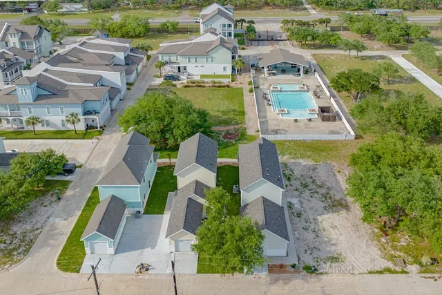 $37,500 | 105 Lafayette Lane, Rockport, TX 78382