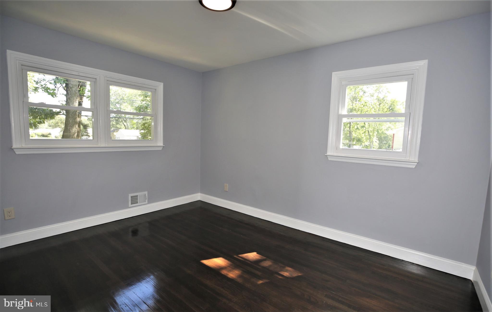 1199 Lower Ferry Road Ewing, NJ 08618 - Photo 17 of 29