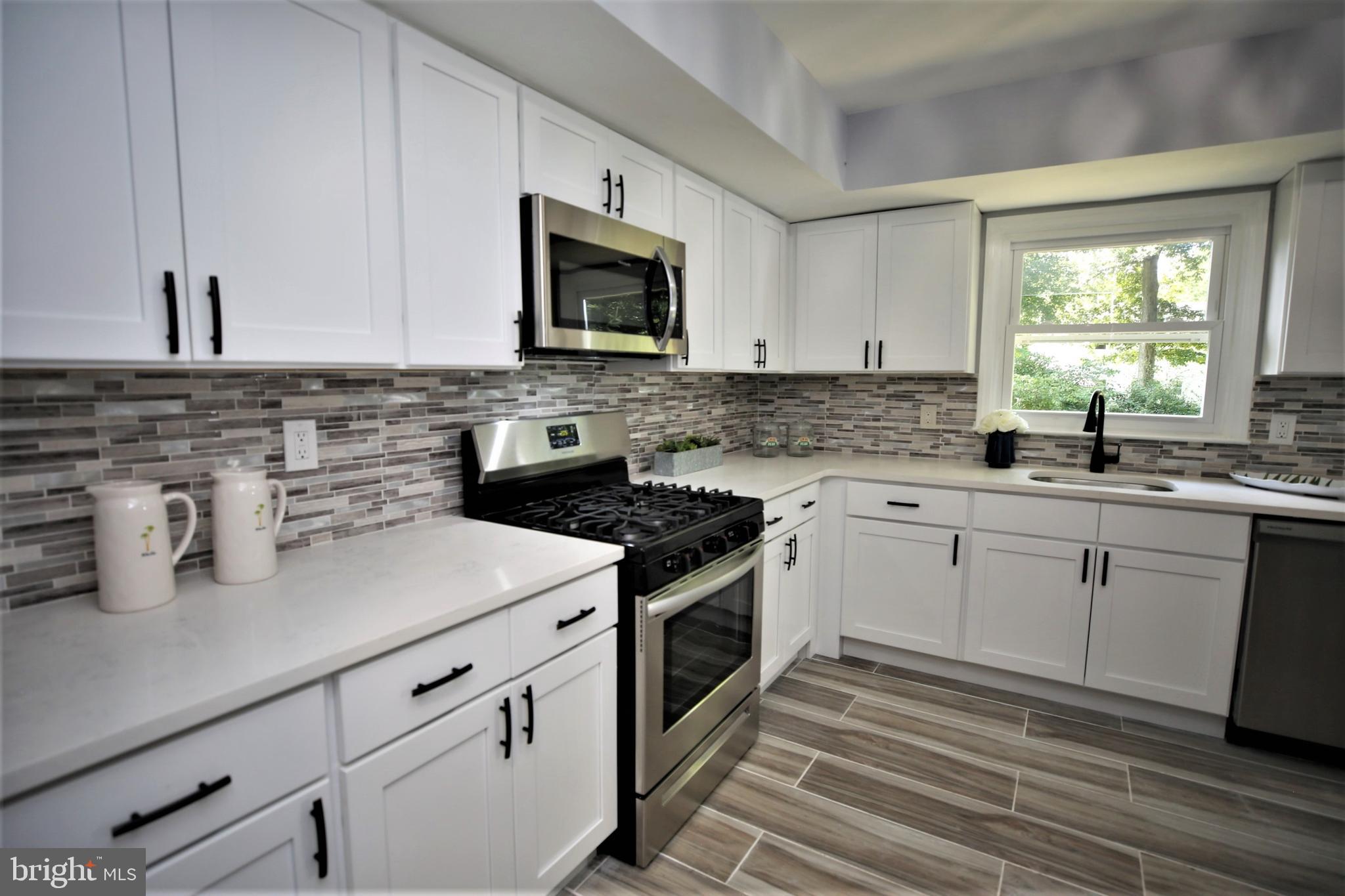 1199 Lower Ferry Road Ewing, NJ 08618 - Photo 9 of 29