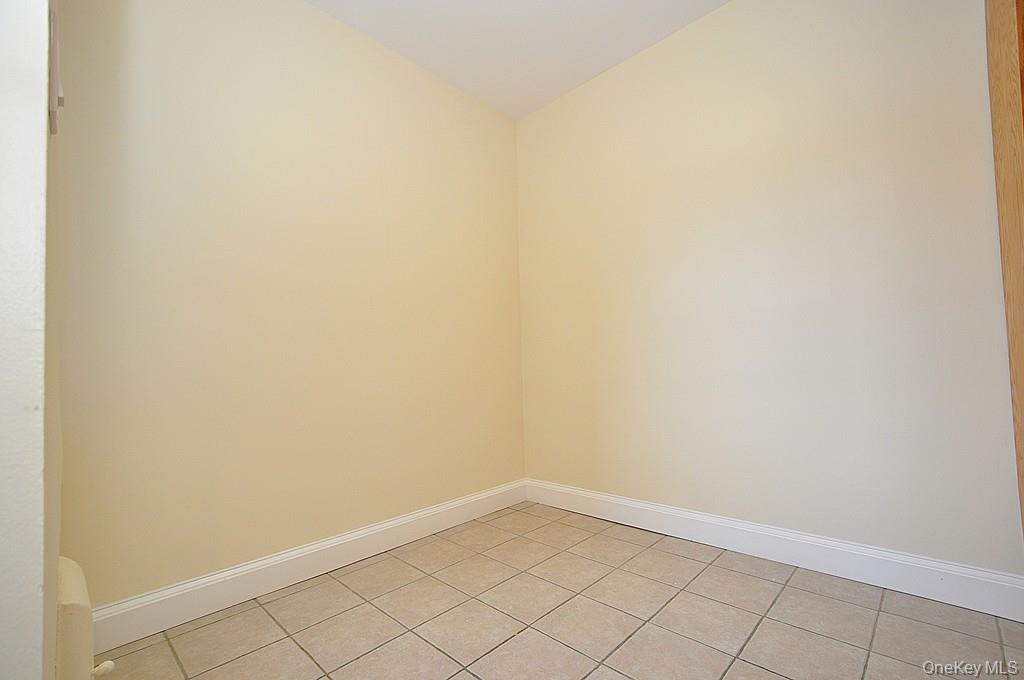 120 Stonelea Place, Unit 3M New Rochelle, NY 10801 - Photo 25 of 35