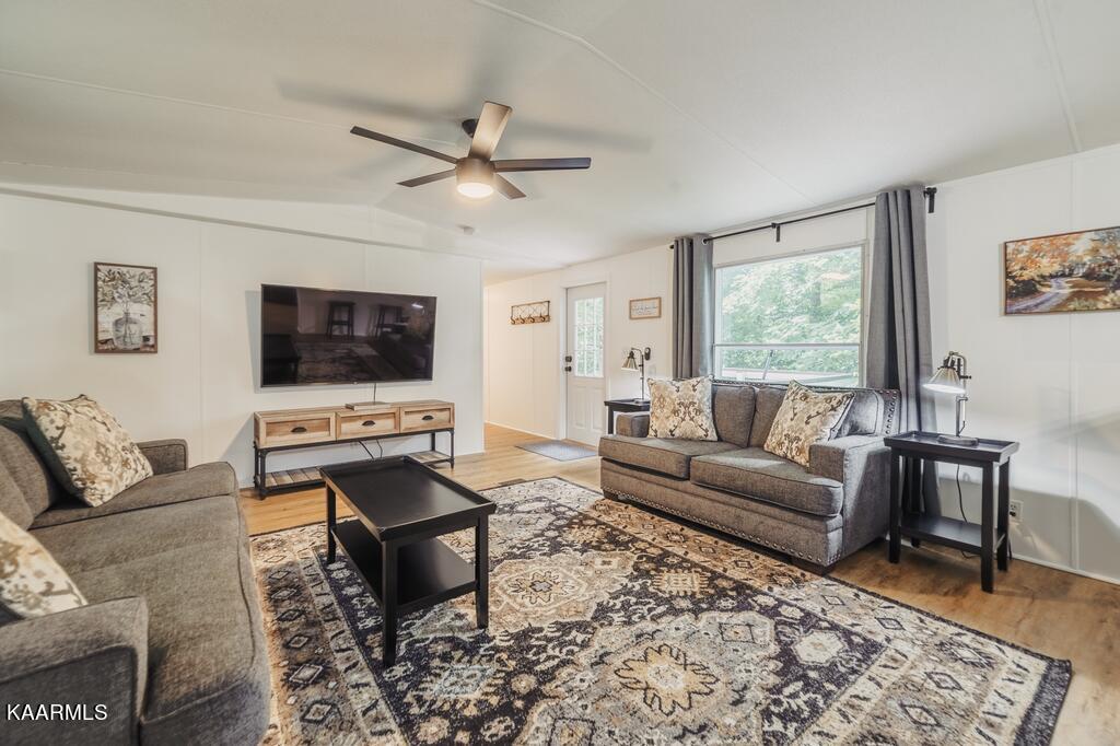1391 Gists Creek Road Sevierville, TN 37876 - Photo 11 of 18 A7300513-HDR