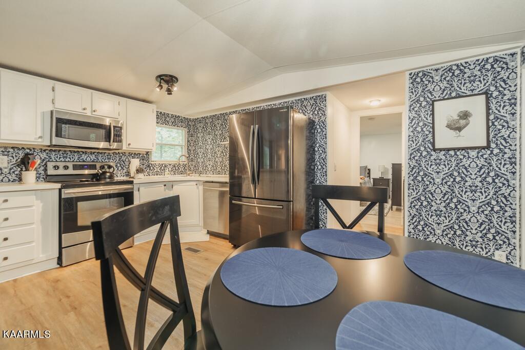 1391 Gists Creek Road Sevierville, TN 37876 - Photo 4 of 18 A7300518-HDR