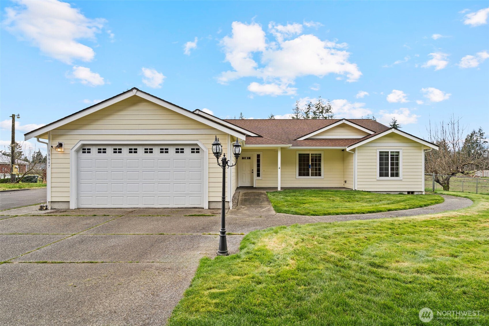 18647 Joselyn Road Southwest Rochester, WA 98579 - Photo 2 of 40 Gallery Image 2
