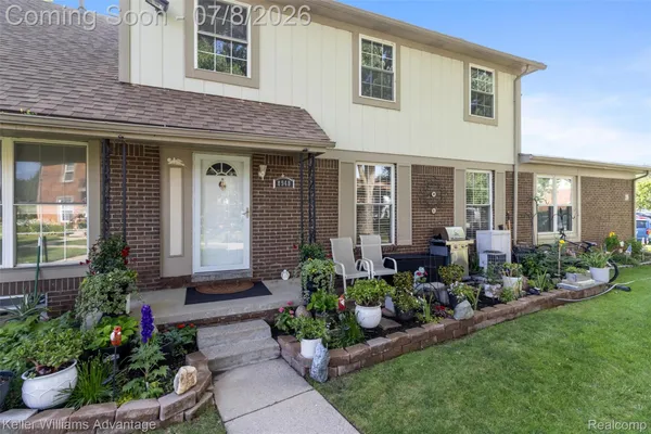 $195,000 | 8948 Shawn Drive, Sterling Heights, MI 48312