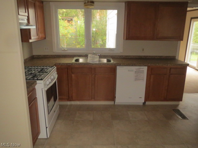 377 Longview Road Medina, OH 44256 - Photo 4 of 17 Gallery Image 4