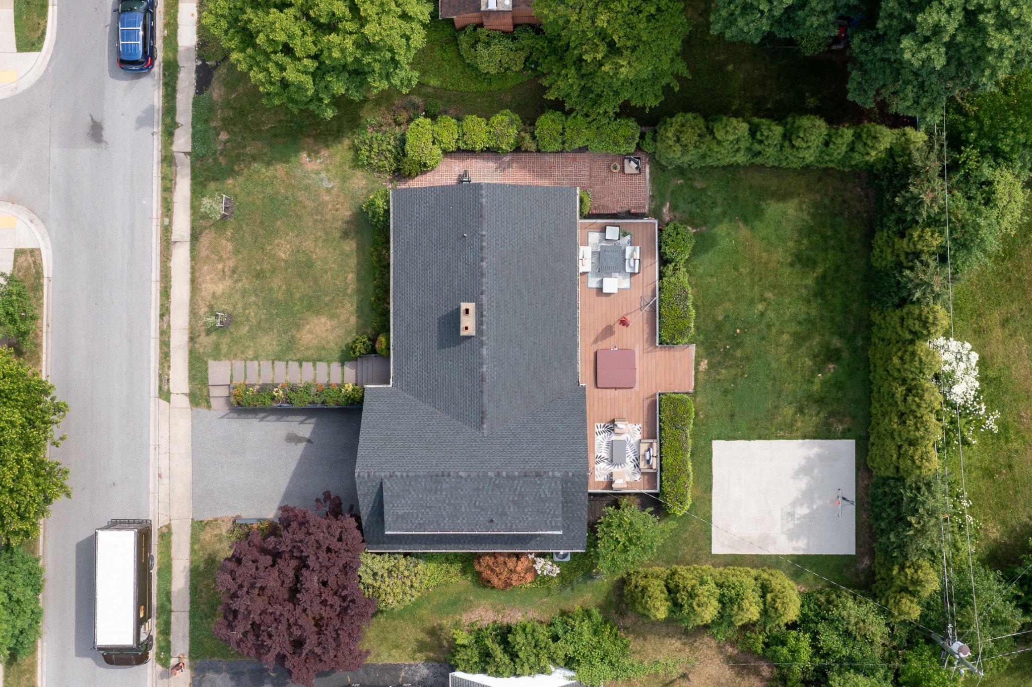 7006 Copeleigh Road Baltimore, MD 21212 - Photo 36 of 43 an aerial view of a house with a yard and lake view