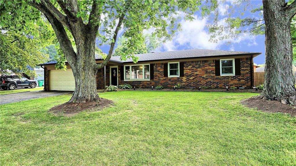 4355 Clifford Road Brownsburg, IN 46112 - Photo 2 of 29 Gallery Image 2
