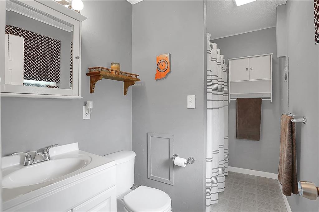 4355 Clifford Road Brownsburg, IN 46112 - Photo 19 of 29 Gallery Image 19