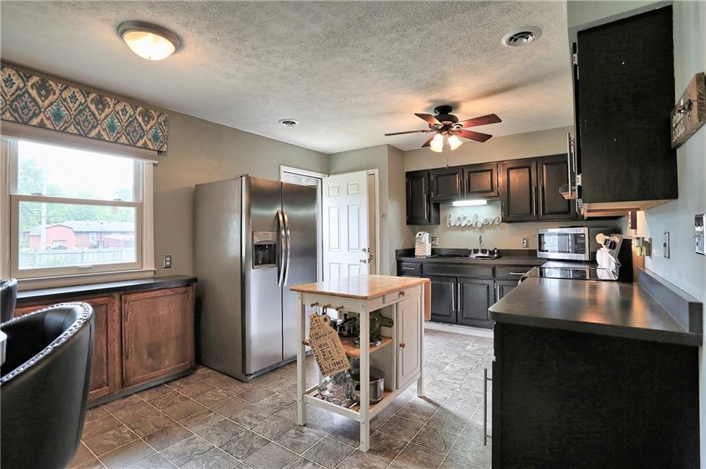 4355 Clifford Road Brownsburg, IN 46112 - Photo 7 of 29 Gallery Image 7