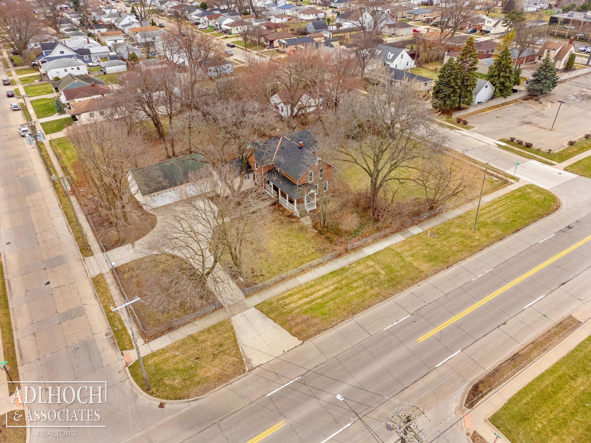 17526 East 10 Mile Road Eastpointe, MI 48021 - Photo 2 of 28 Gallery Image 2