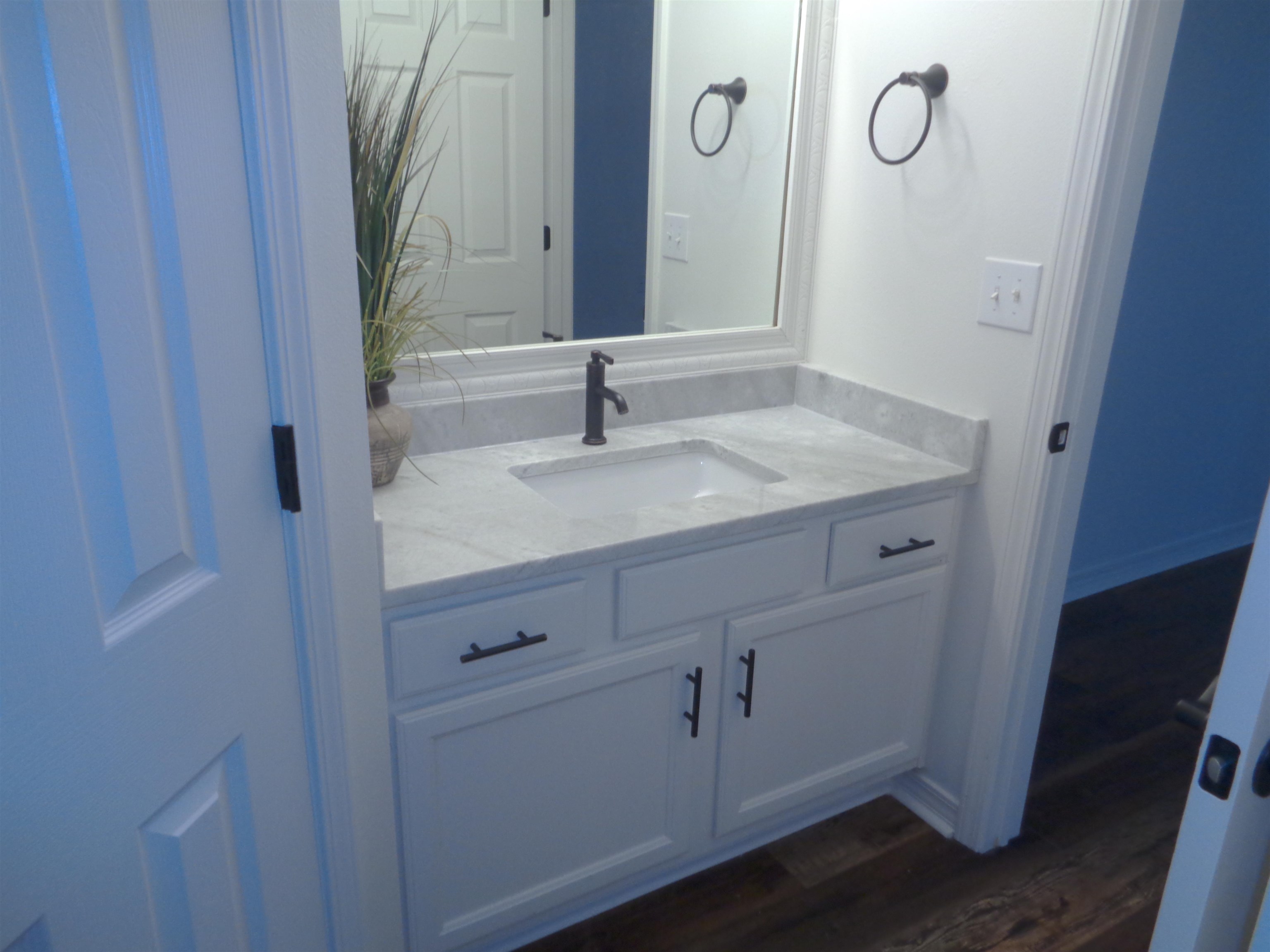 1557 Majesty Loop Foley, AL 36535 - Photo 13 of 25 Primary Bathroom