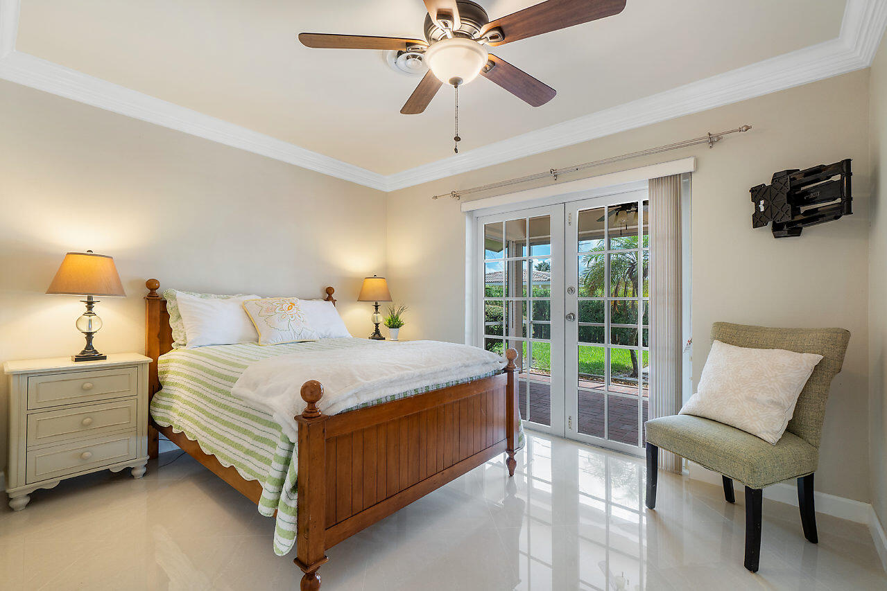 24 Burning Tree Lane Boca Raton, FL 33431 - Photo 6 of 10 7