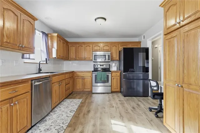 $325,000 | 2708 Hickory Court, Tonganoxie, KS 66086