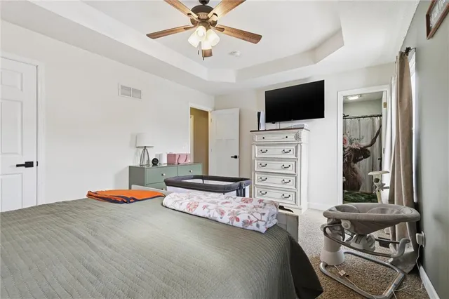 $325,000 | 2708 Hickory Court, Tonganoxie, KS 66086