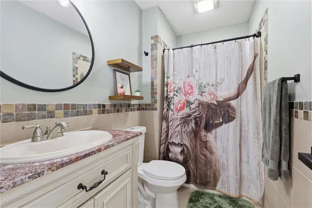 $325,000 | 2708 Hickory Court, Tonganoxie, KS 66086