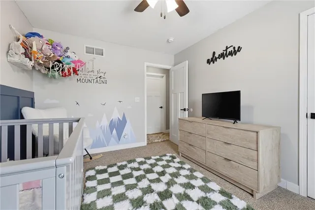 $325,000 | 2708 Hickory Court, Tonganoxie, KS 66086