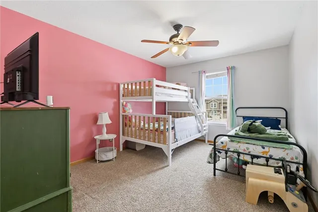 $325,000 | 2708 Hickory Court, Tonganoxie, KS 66086