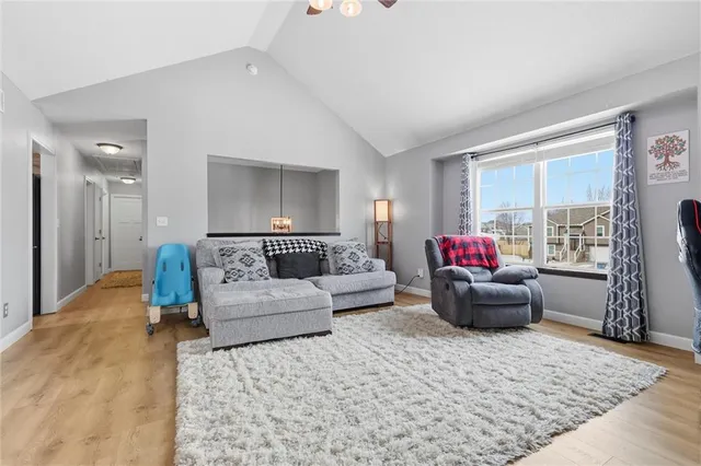 $325,000 | 2708 Hickory Court, Tonganoxie, KS 66086