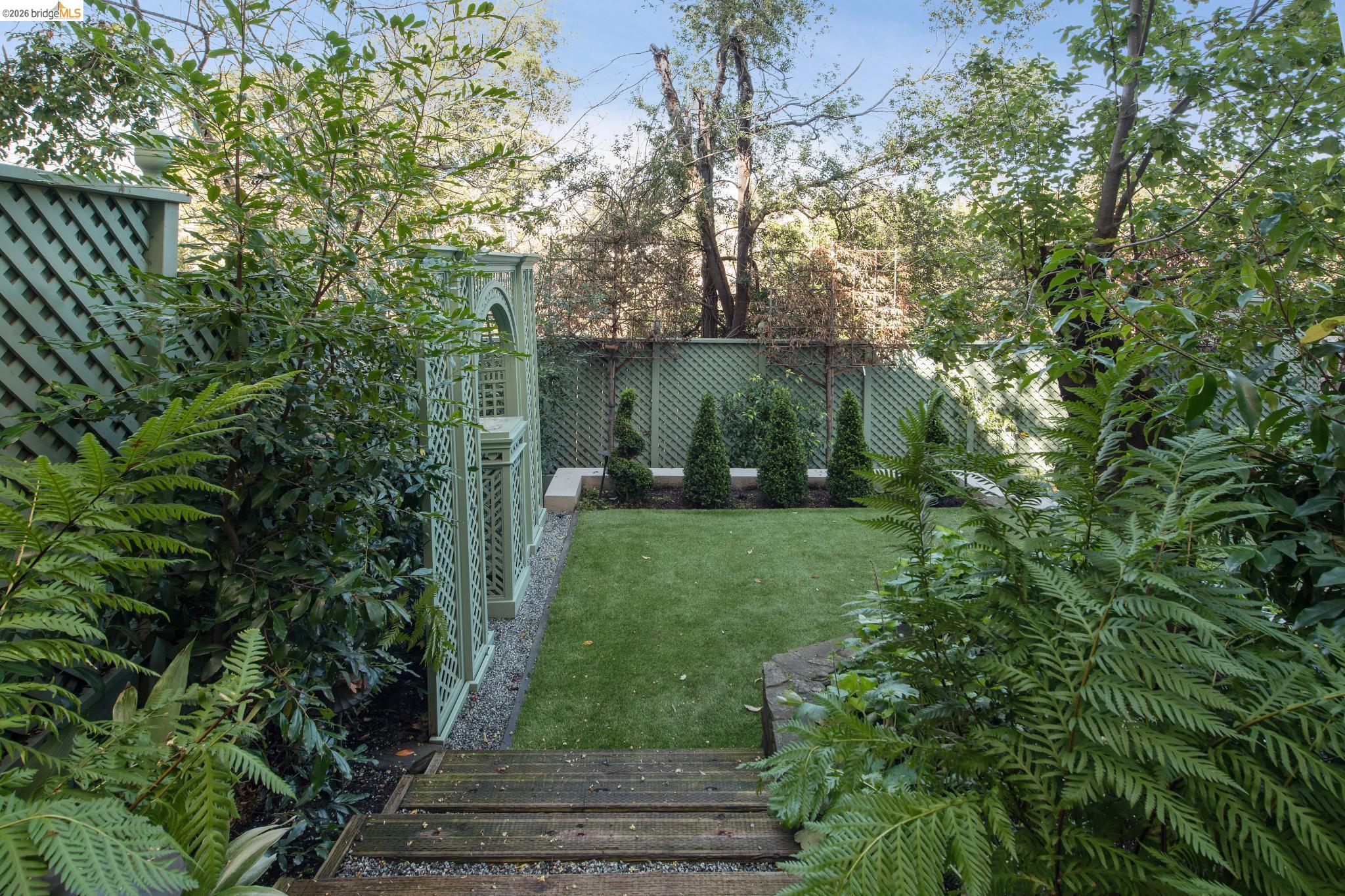 906 Paramount Road Oakland, CA 94610 - Photo 46 of 60 a view of a garden