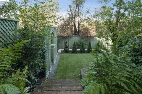 $1,998,000 | 906 Paramount Road, Oakland, CA 94610