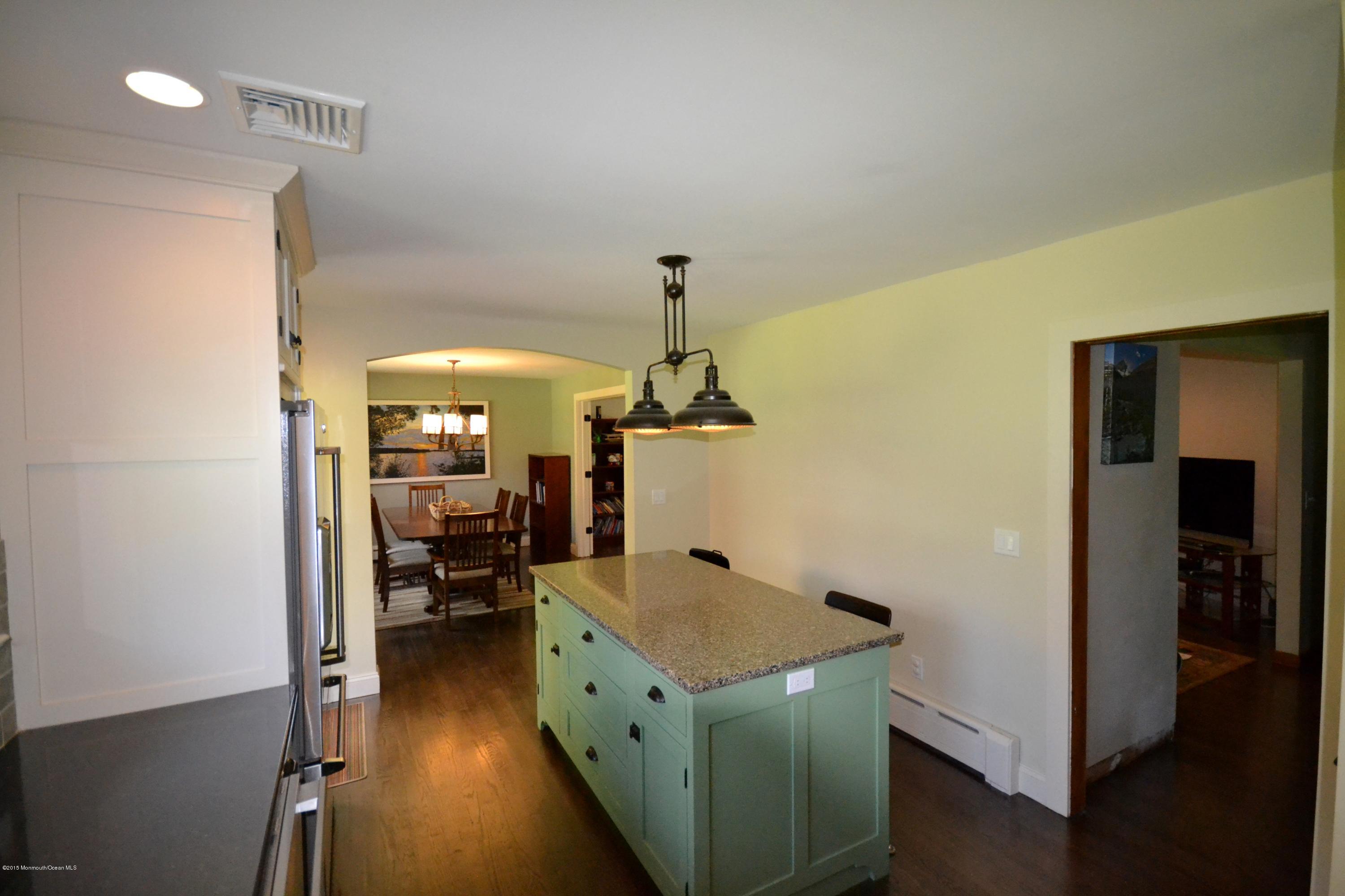 4 Spring Lane Warren, NJ 07059 - Photo 4 of 22