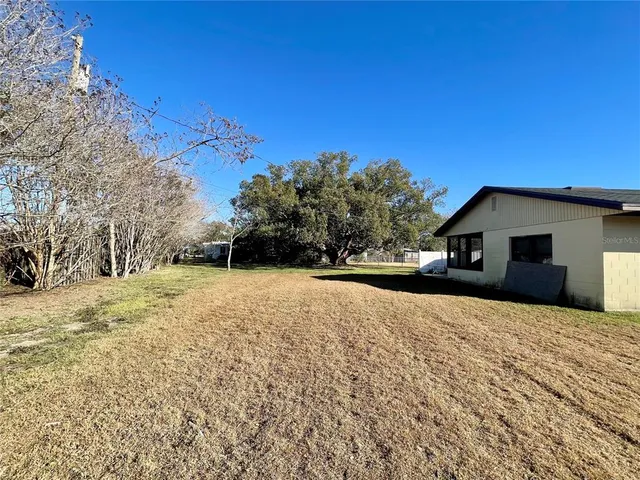 a house view with a outdoor space