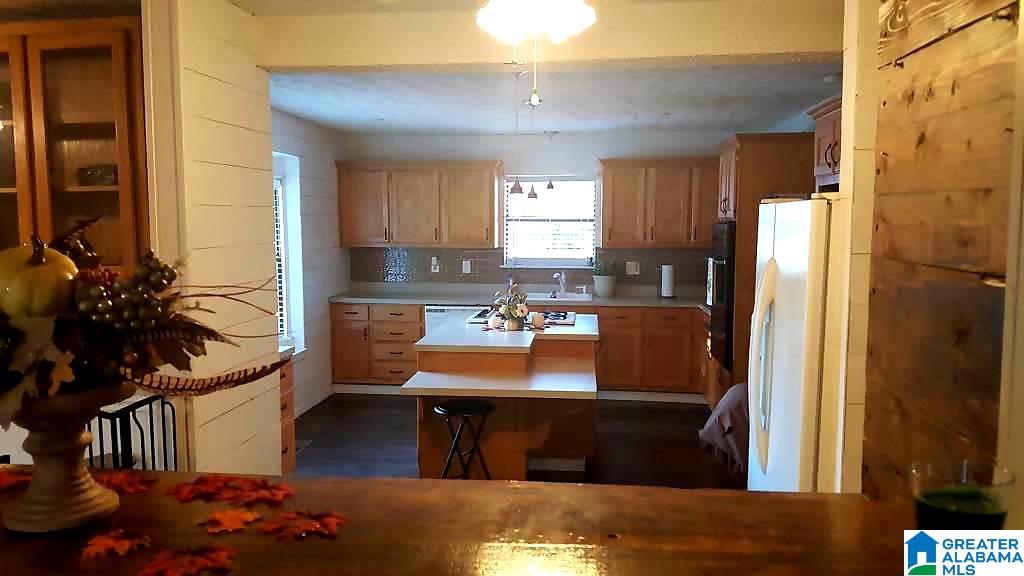 1081 Buckelew Bridge Road Anniston, AL 36207 - Photo 6 of 29