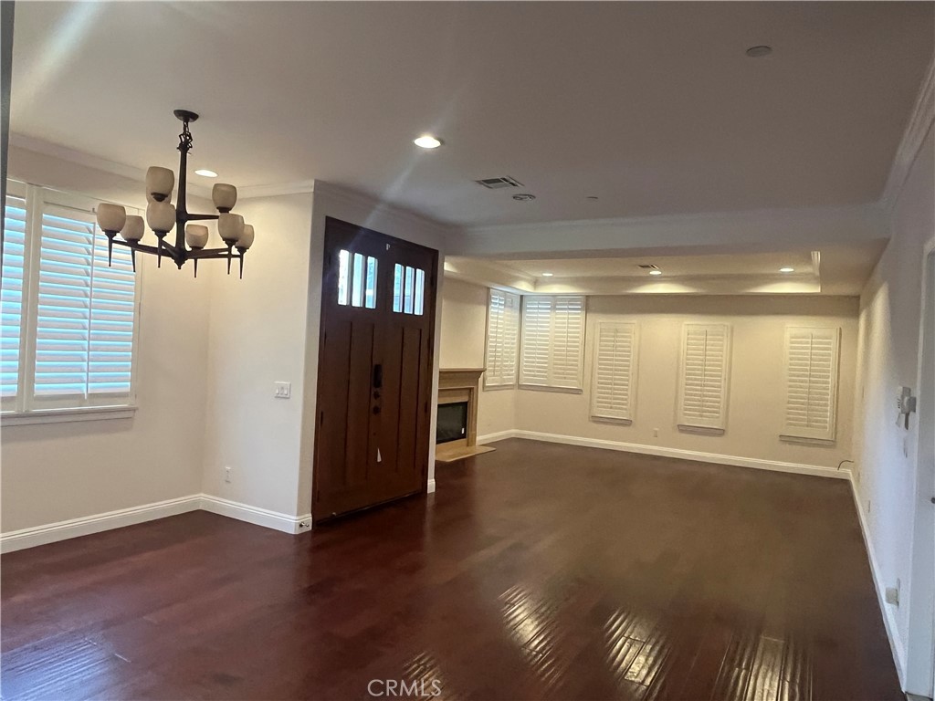 2428 Oneida Street Pasadena, CA 91107 - Photo 3 of 22