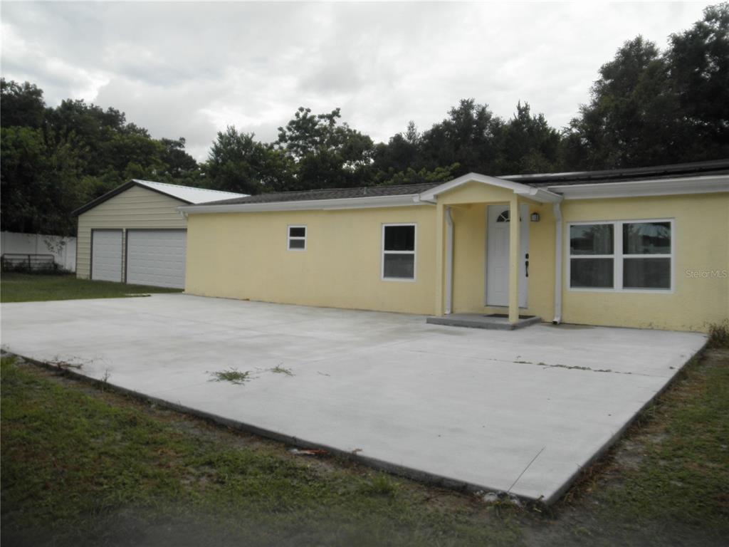 11413 Thomas Road Seffner, FL 33584 - Photo 1 of 1 Front View