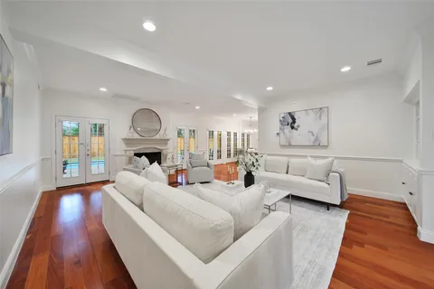 $3,598,000 | 11407 Holidan Way, Hedwig Village, TX 77024